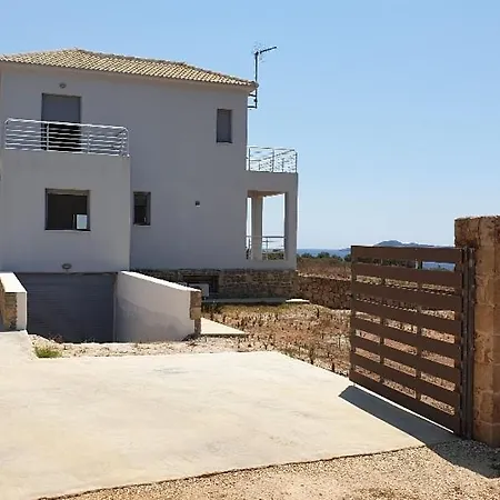 Sun N Sea Holiday home Marathopoli